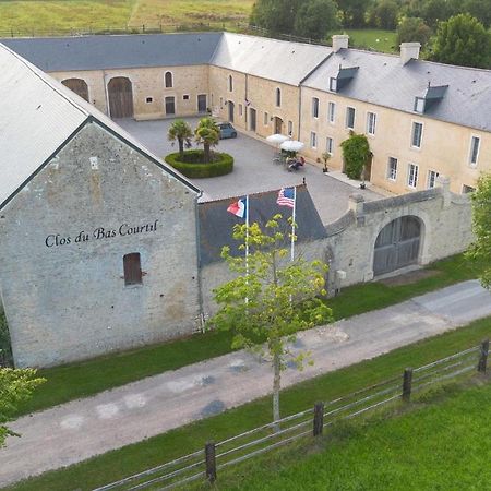 Le Clos Du Bas Courtil Guesthouse B&B Omaha Beach Osmanville Exterior foto