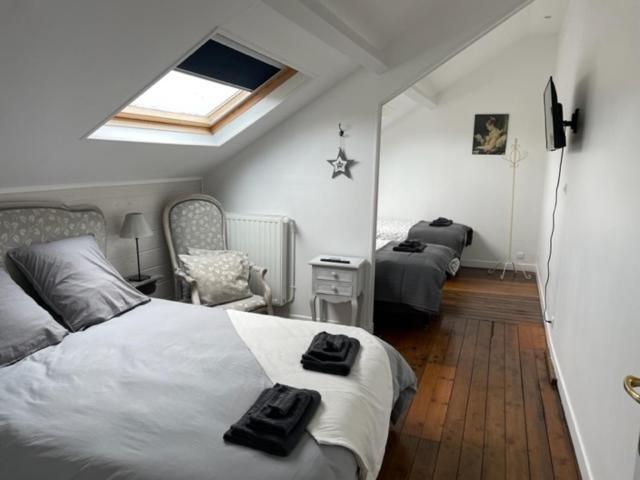 Le Clos Du Bas Courtil Guesthouse B&B Omaha Beach Osmanville Exterior foto
